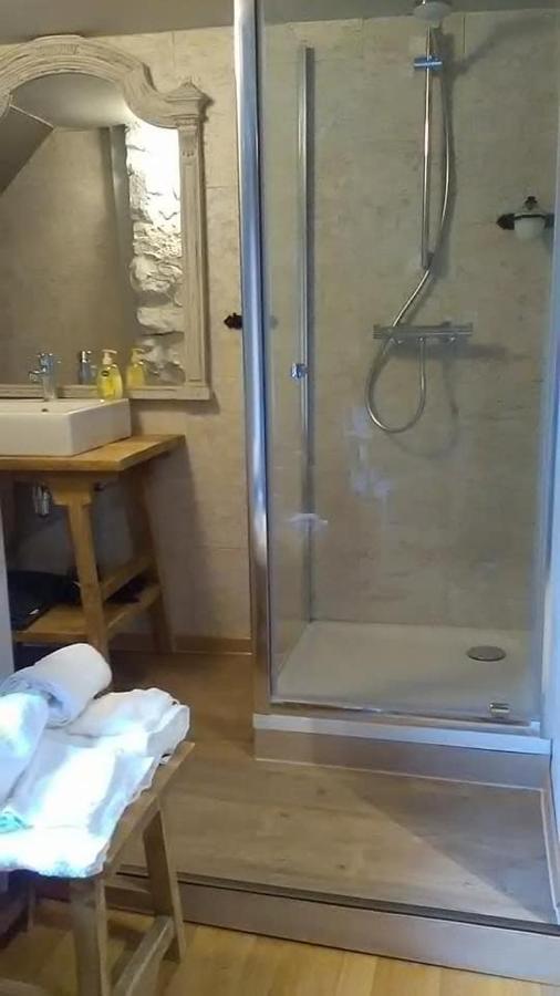 Hotel la Bourgseigneurie à Bourseigne-Vieille Extérieur photo