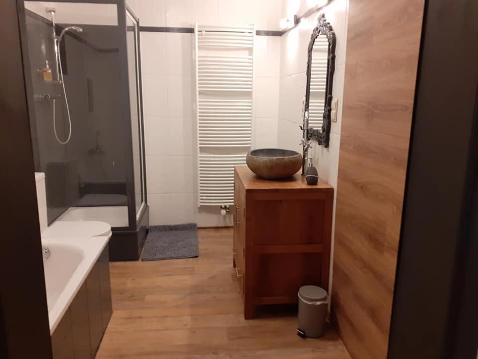 Hotel la Bourgseigneurie à Bourseigne-Vieille Extérieur photo