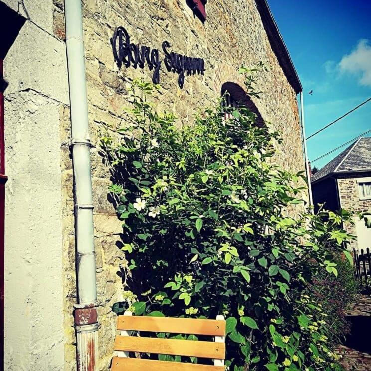 Hotel la Bourgseigneurie à Bourseigne-Vieille Extérieur photo